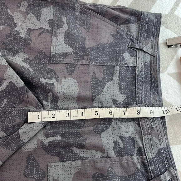 prAna Women's Olivia Short Gravel Camo size 14 Outdoors Hiking Camping - Picture 6 of 8
